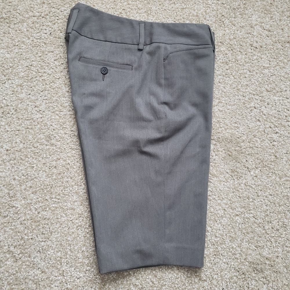 Express Editor Bermuda Shorts Size 2 Gray - image 3